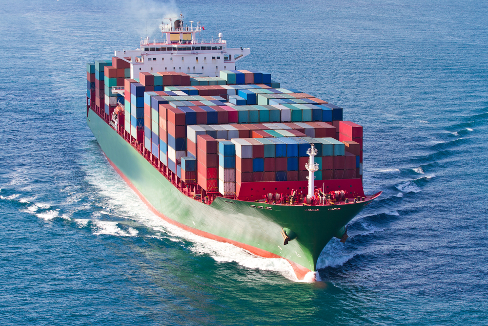 Ship Fails To Wake Sleeper, Kiwi Speedster, and Otago Eatery Awarded